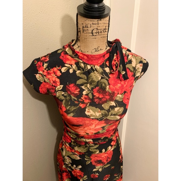 Dollz & Dames Bridget Dress - Picture 3 of 7